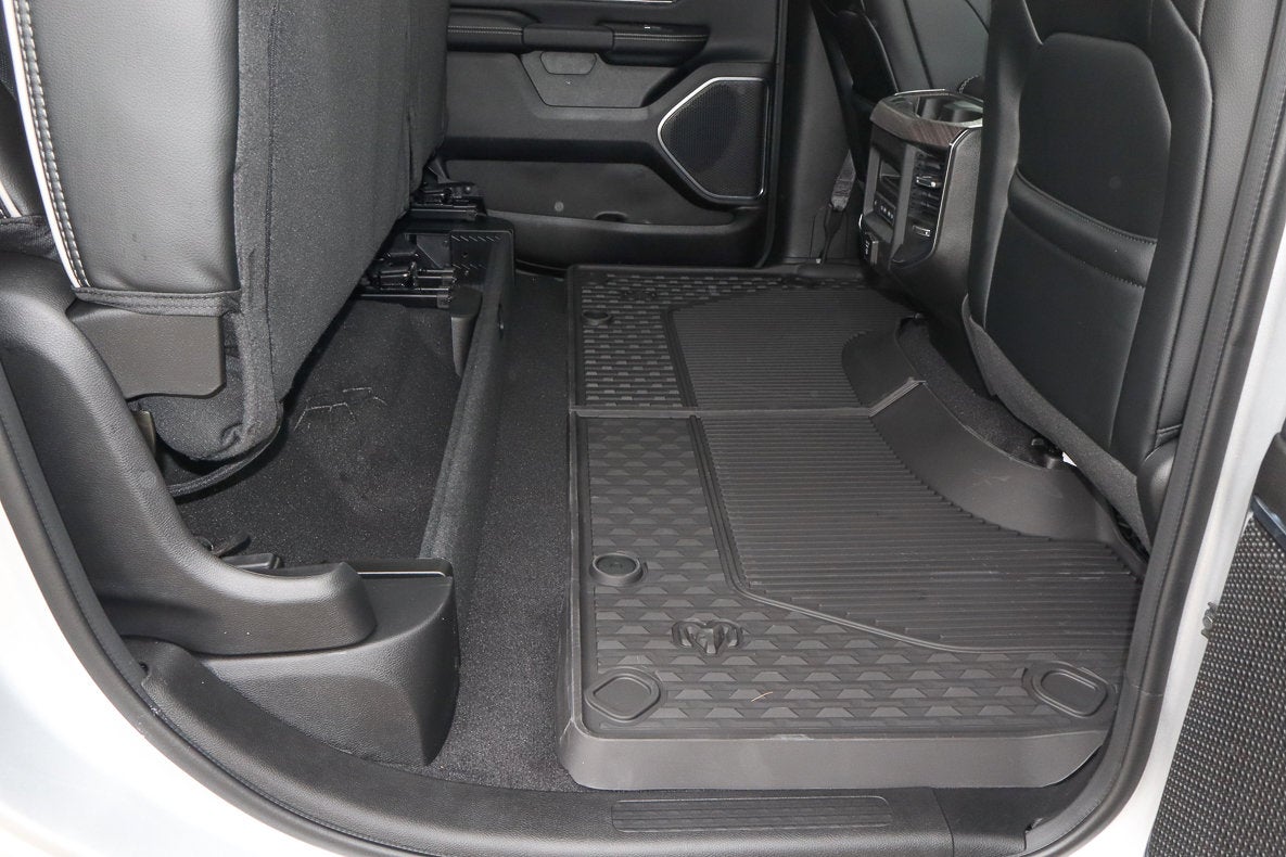 2026 RAM 1500 Laramie 4x4 Crew Cab 5'7 Box