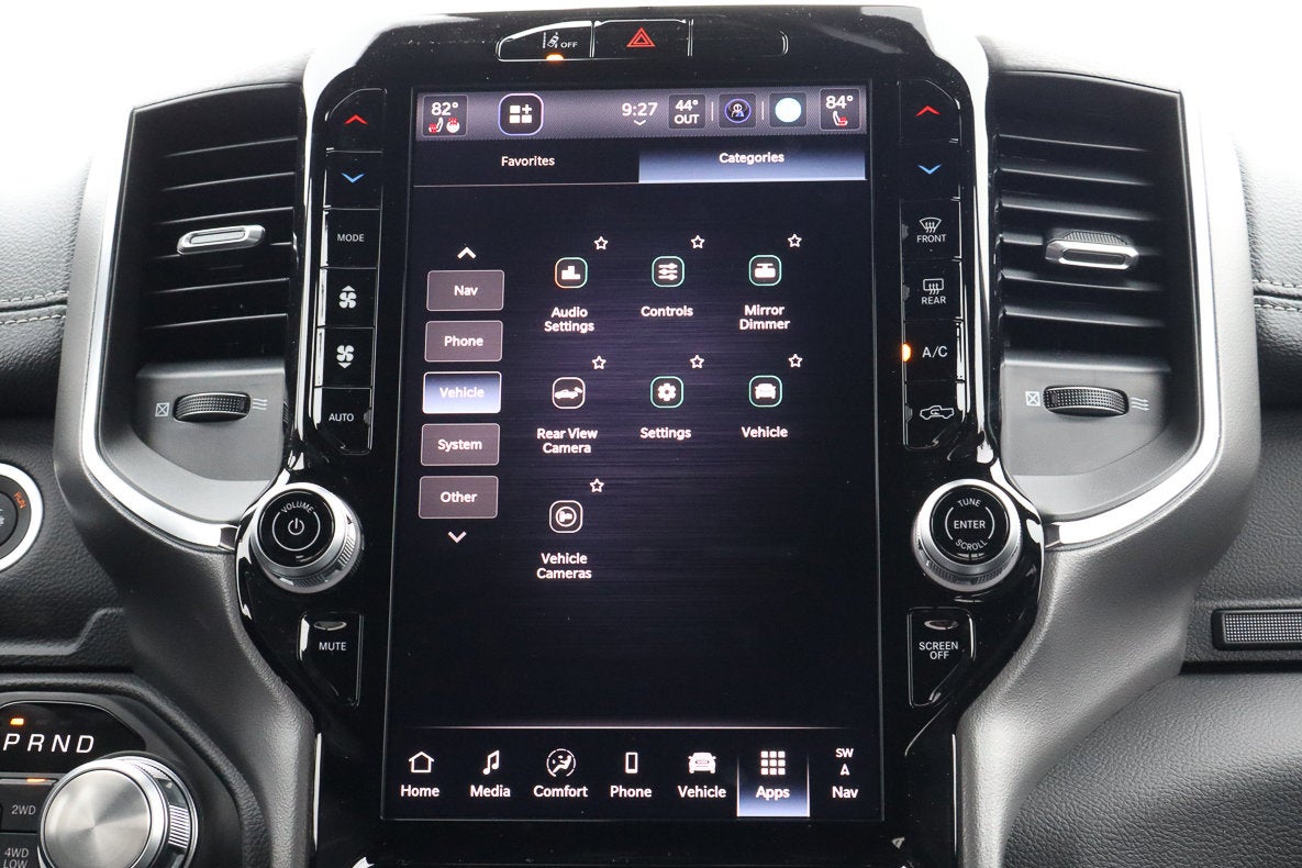 2026 RAM 1500 Laramie 4x4 Crew Cab 5'7 Box