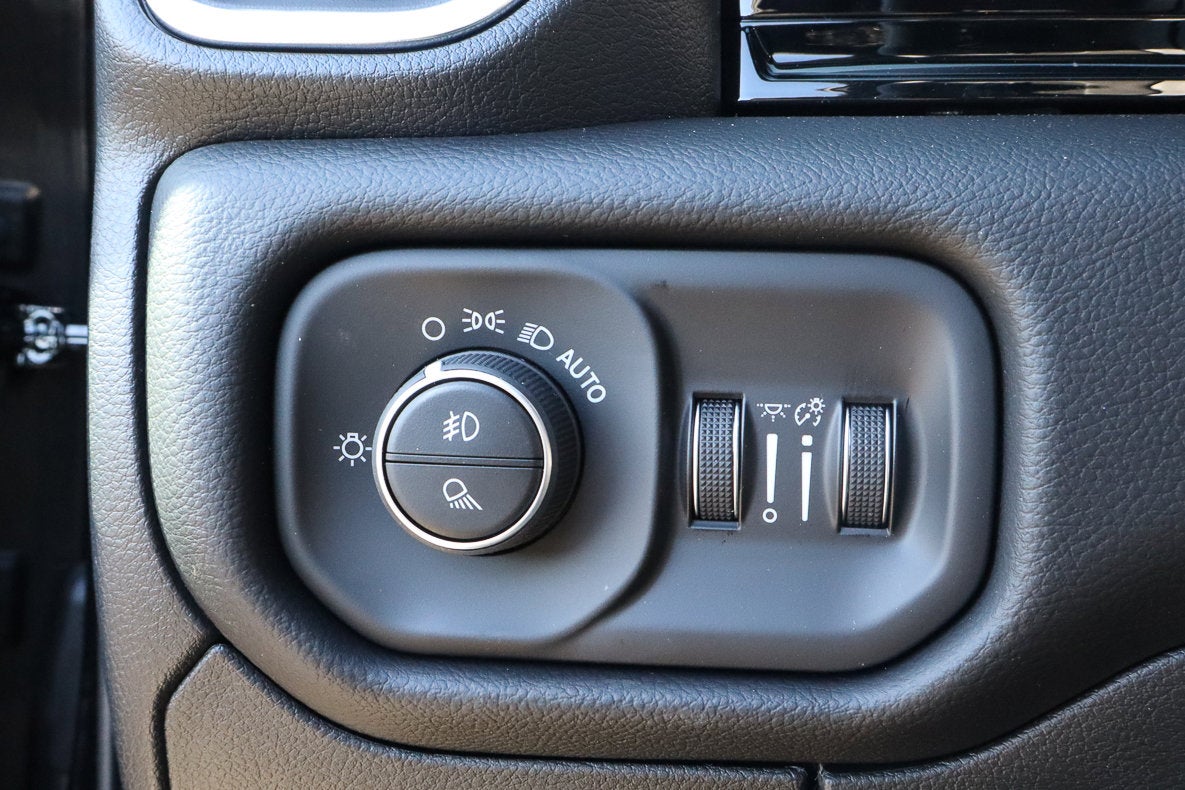 2026 RAM 1500 Laramie 4x4 Crew Cab 5'7 Box