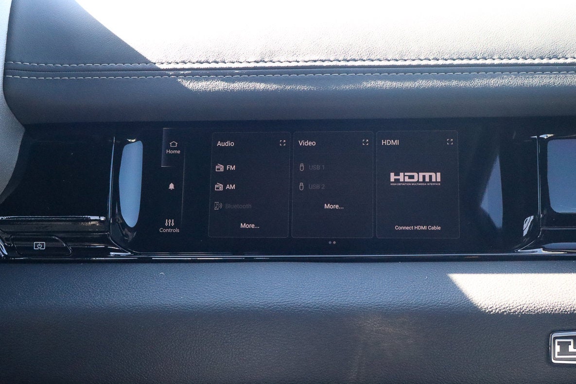 2026 RAM 1500 Laramie 4x4 Crew Cab 5'7 Box