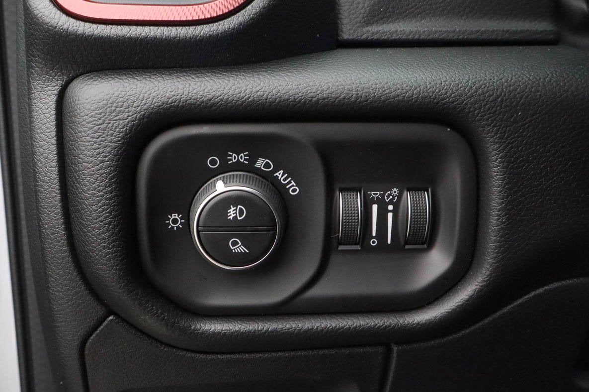 2026 RAM 1500 Rebel 4x4 Crew Cab 5'7 Box