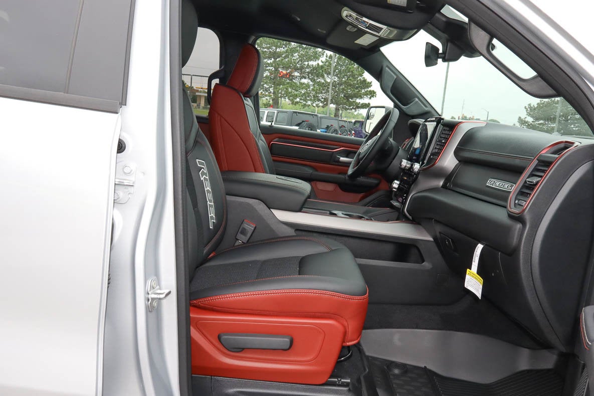 2026 RAM 1500 Rebel 4x4 Crew Cab 5'7 Box