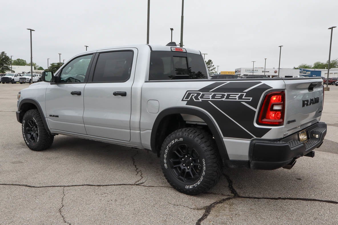 2026 RAM 1500 Rebel 4x4 Crew Cab 5'7 Box