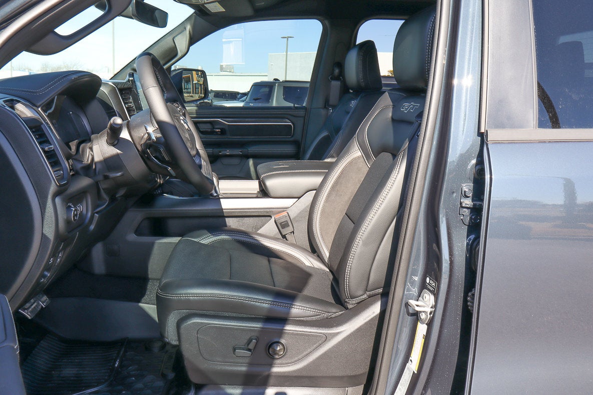 2026 RAM 1500 Rebel 4x4 Crew Cab 5'7 Box