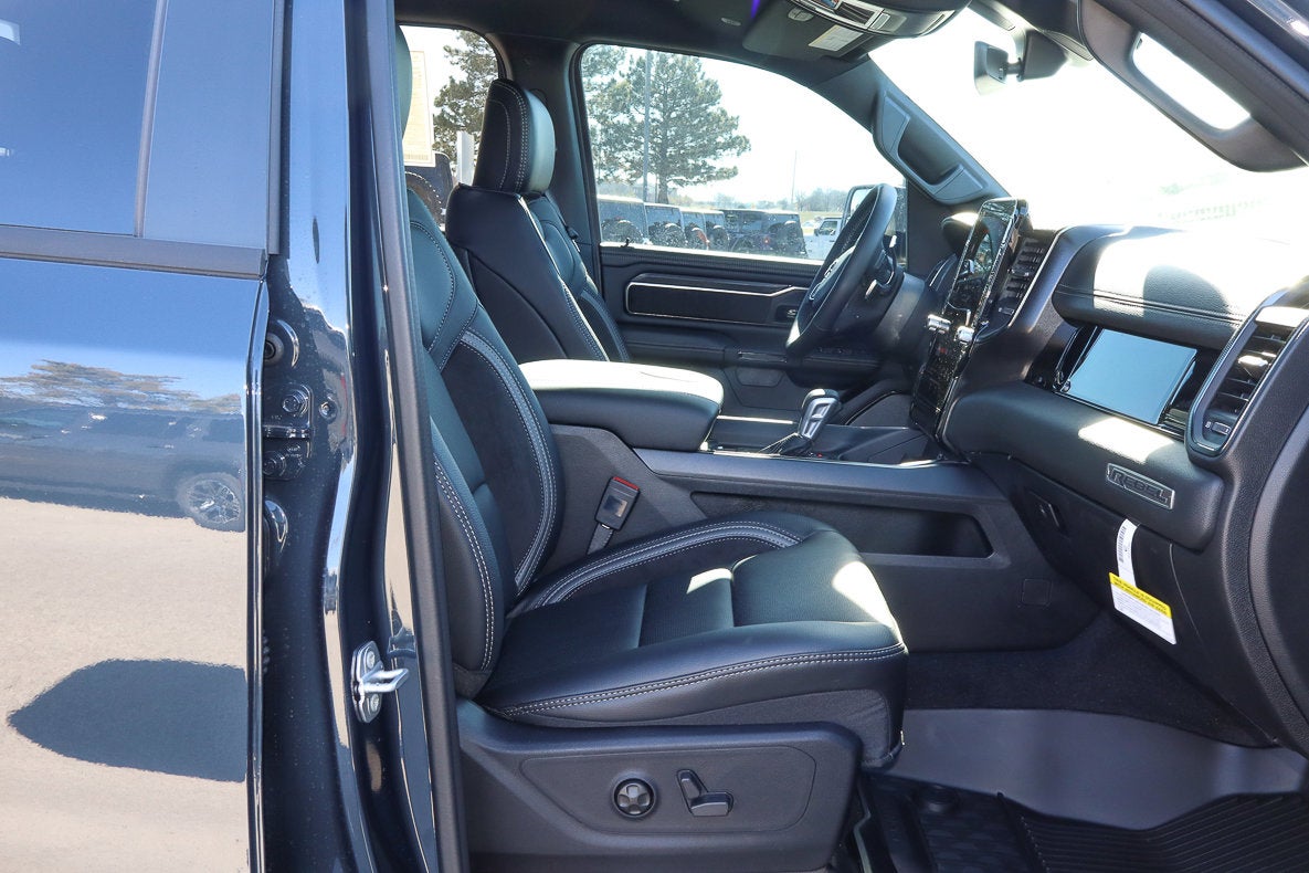 2026 RAM 1500 Rebel 4x4 Crew Cab 5'7 Box