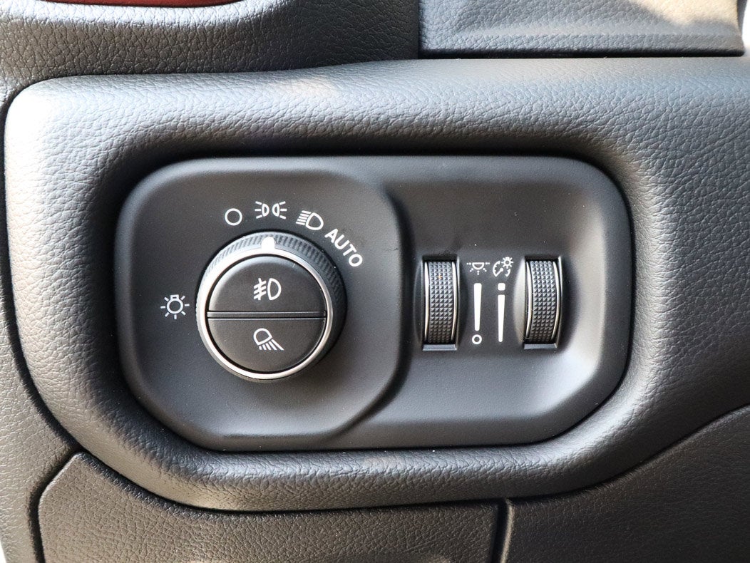 2026 RAM 1500 Rebel 4x4 Crew Cab 5'7 Box