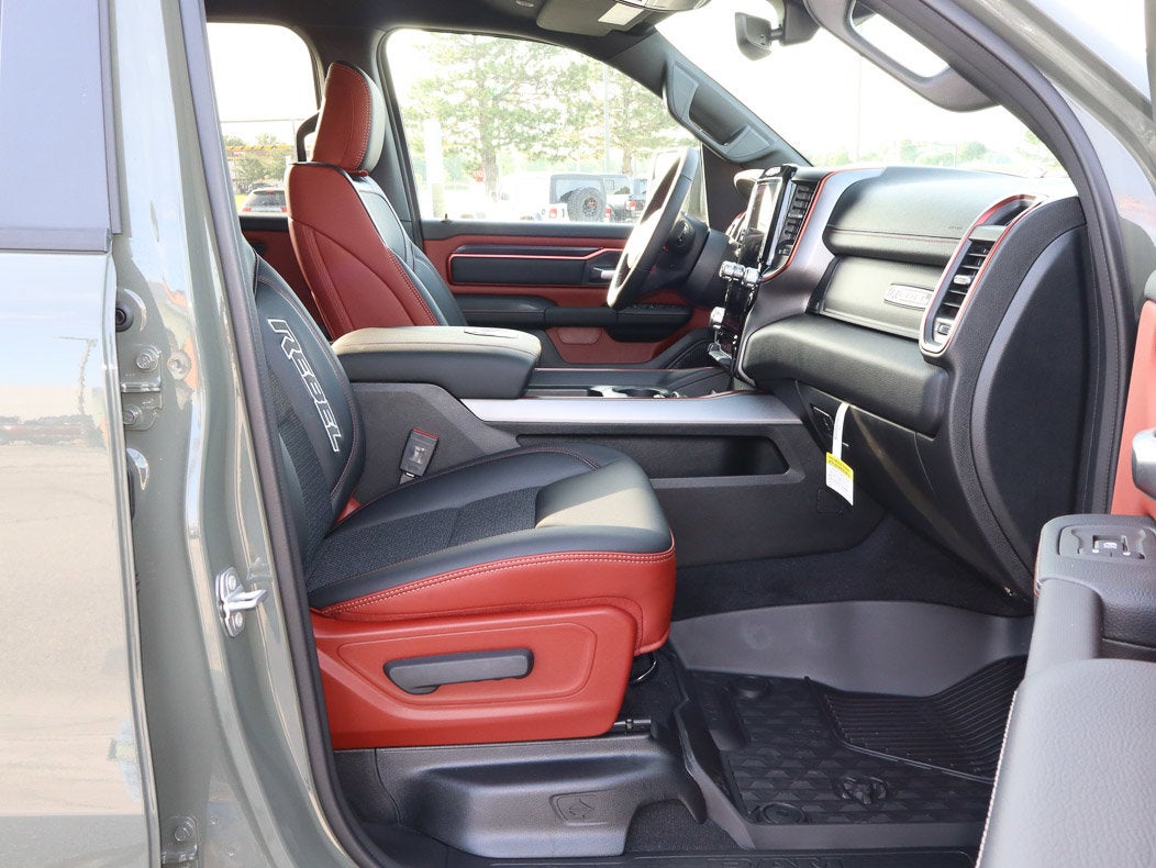 2026 RAM 1500 Rebel 4x4 Crew Cab 5'7 Box