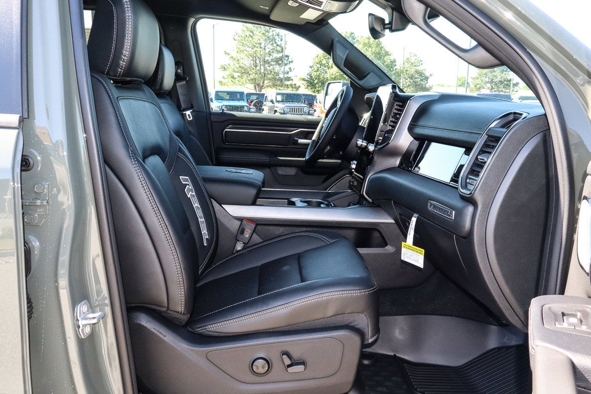 2026 RAM 1500 Rebel 4x4 Crew Cab 5'7 Box