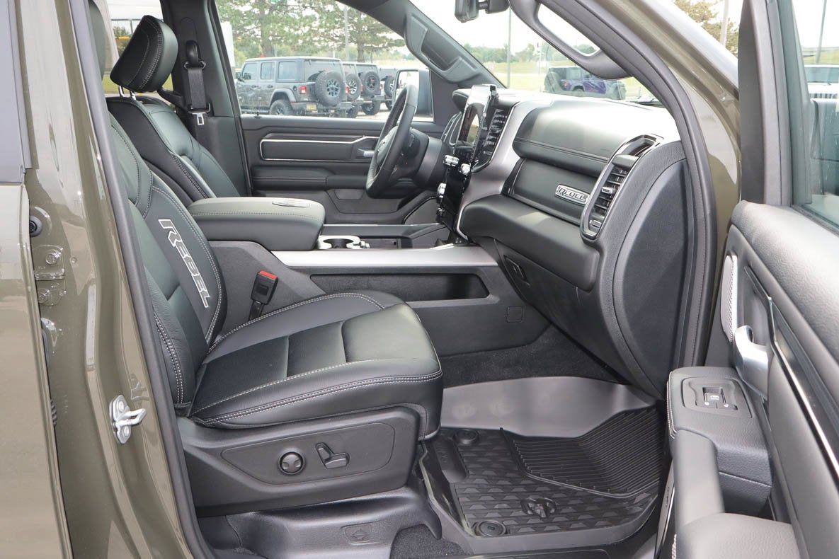 2027 RAM 1500 Rebel 4x4 Crew Cab 5'7 Box