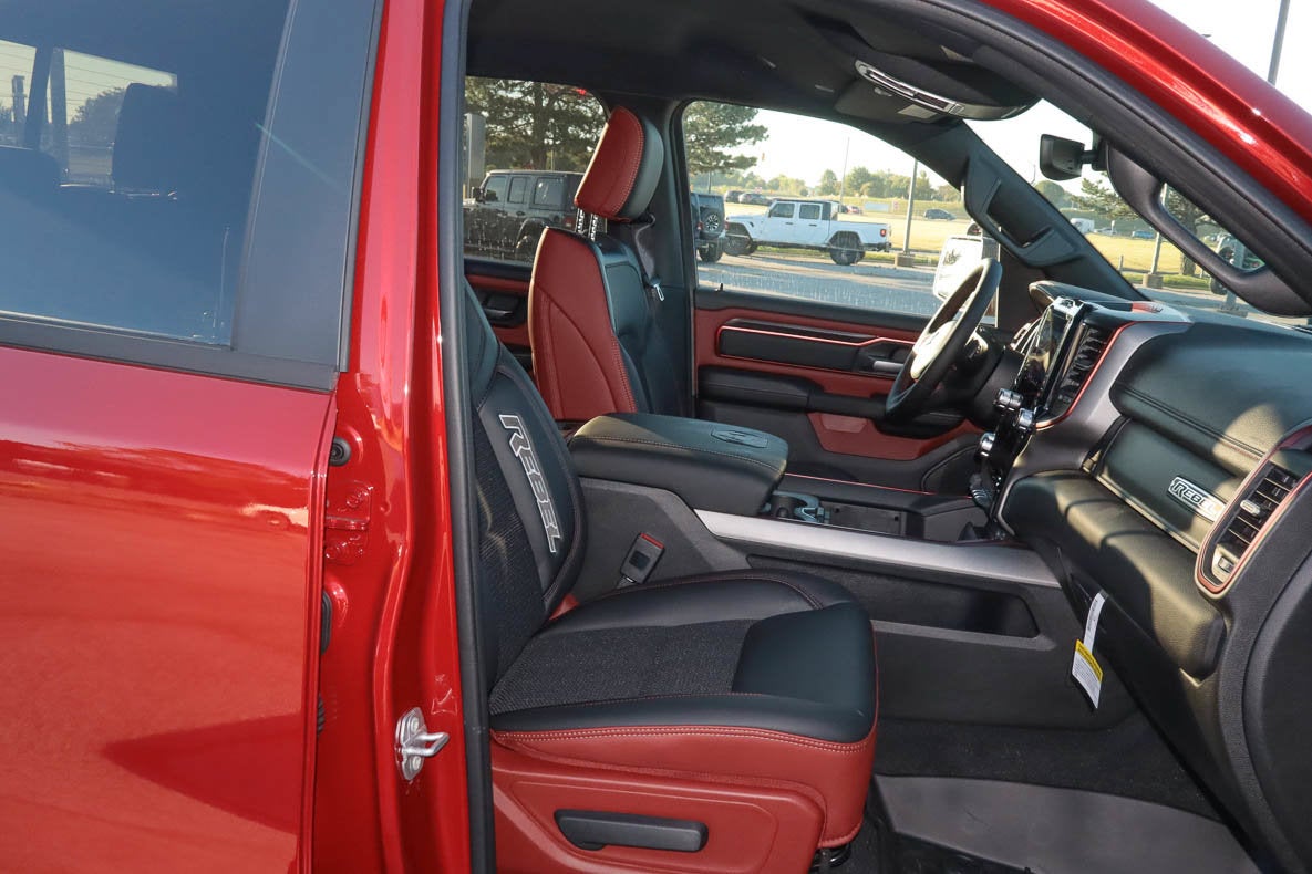2027 RAM 1500 Rebel 4x4 Crew Cab 5'7 Box