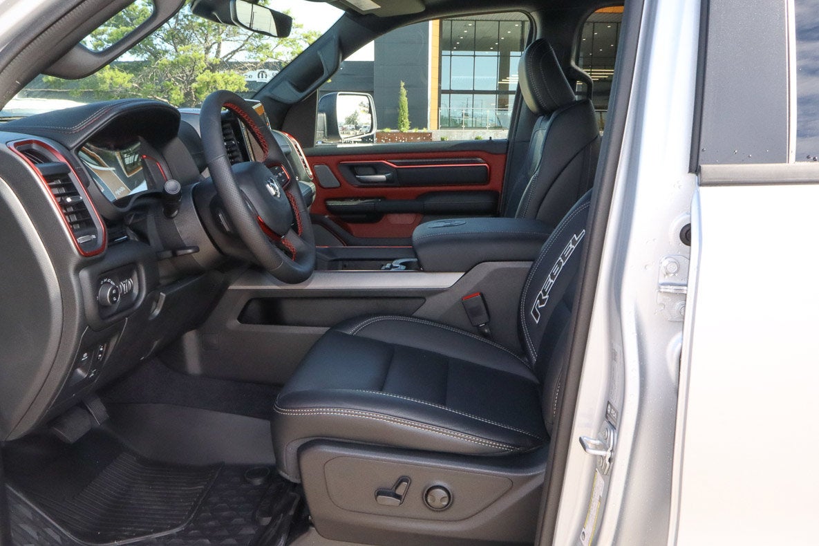 2026 RAM 1500 Rebel 4x4 Crew Cab 5'7 Box