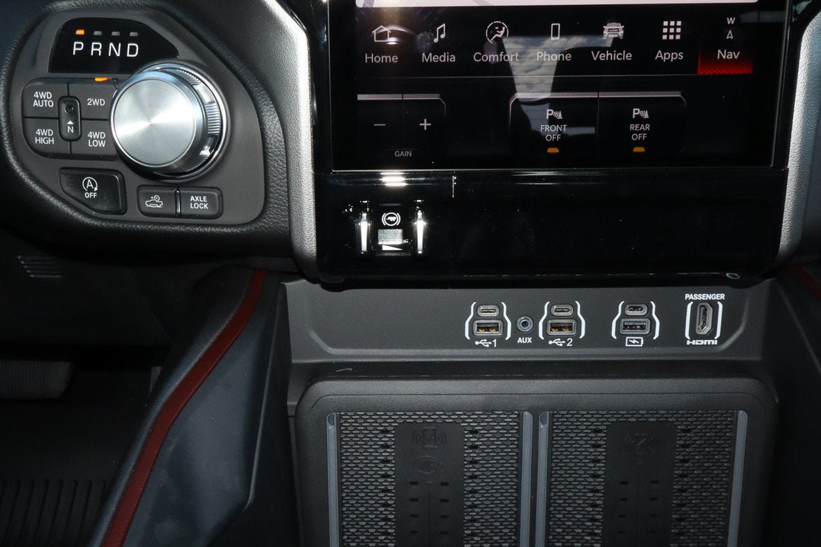 2026 RAM 1500 Rebel 4x4 Crew Cab 5'7 Box