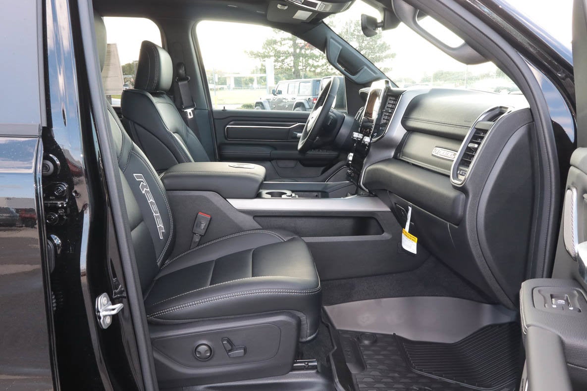 2027 RAM 1500 Rebel 4x4 Crew Cab 5'7 Box