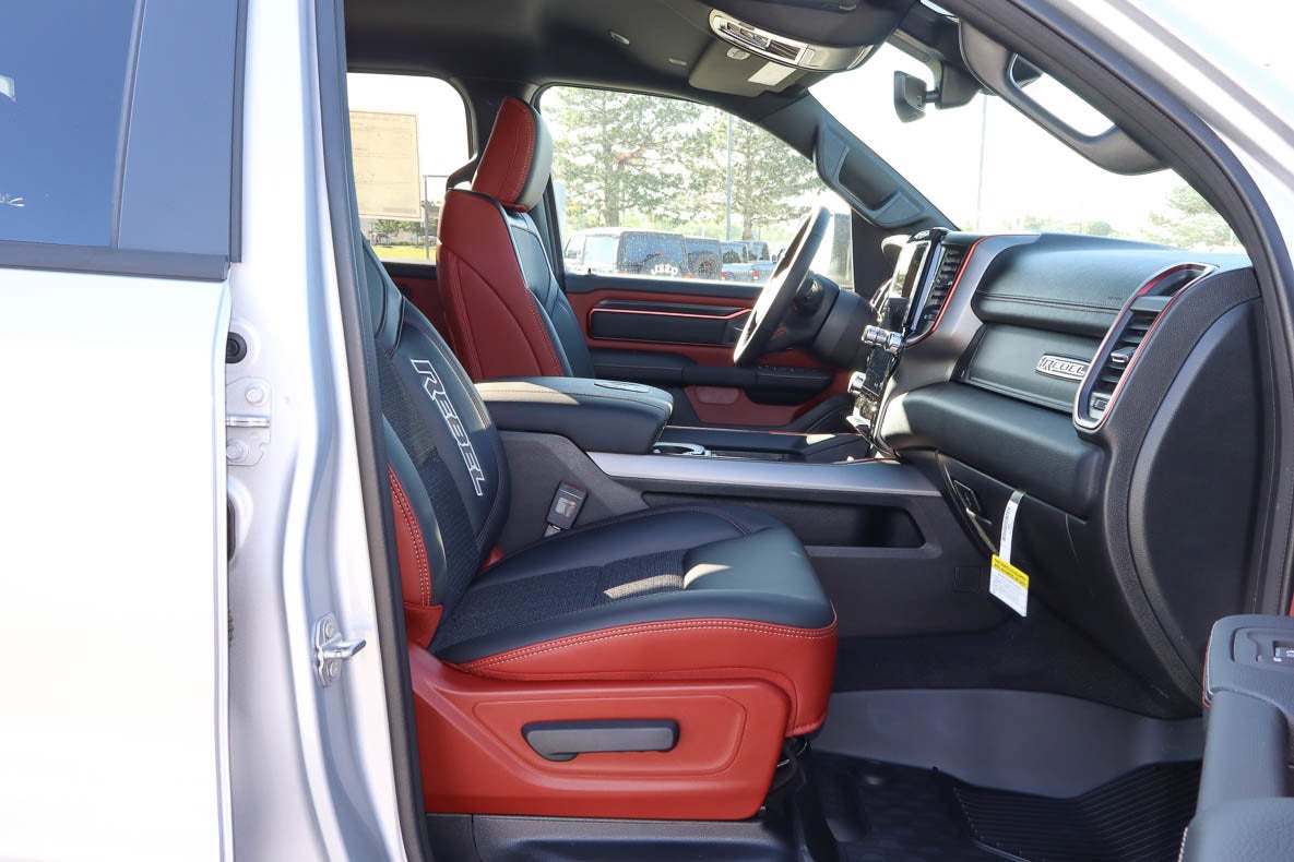 2026 RAM 1500 Rebel 4x4 Crew Cab 5'7 Box