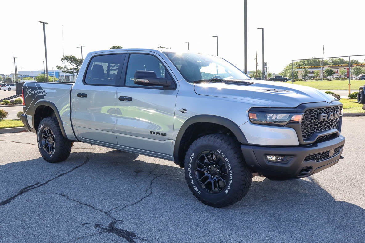 2026 RAM 1500 Rebel 4x4 Crew Cab 5'7 Box