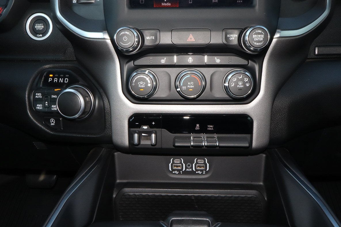 2024 RAM 1500 Big Horn 4x4 Crew Cab 6'4 Box