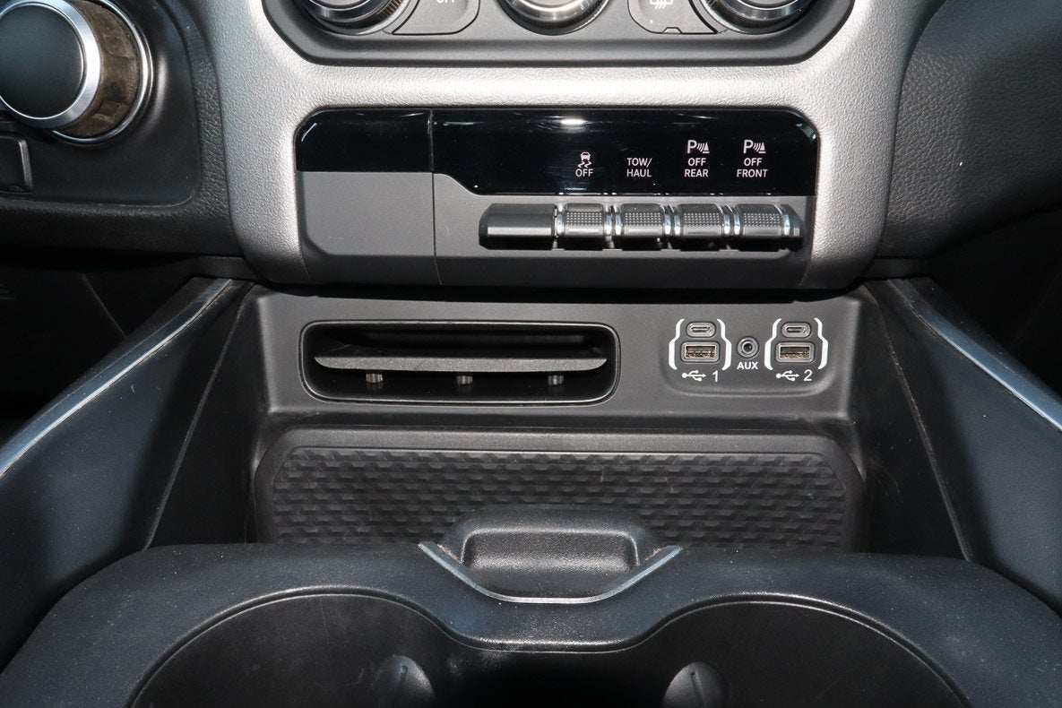 2023 RAM 1500 Big Horn 4x4 Crew Cab 6'4 Box