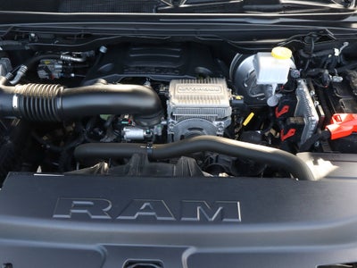 2022 RAM 1500 Laramie 4x4 Crew Cab 6'4 Box