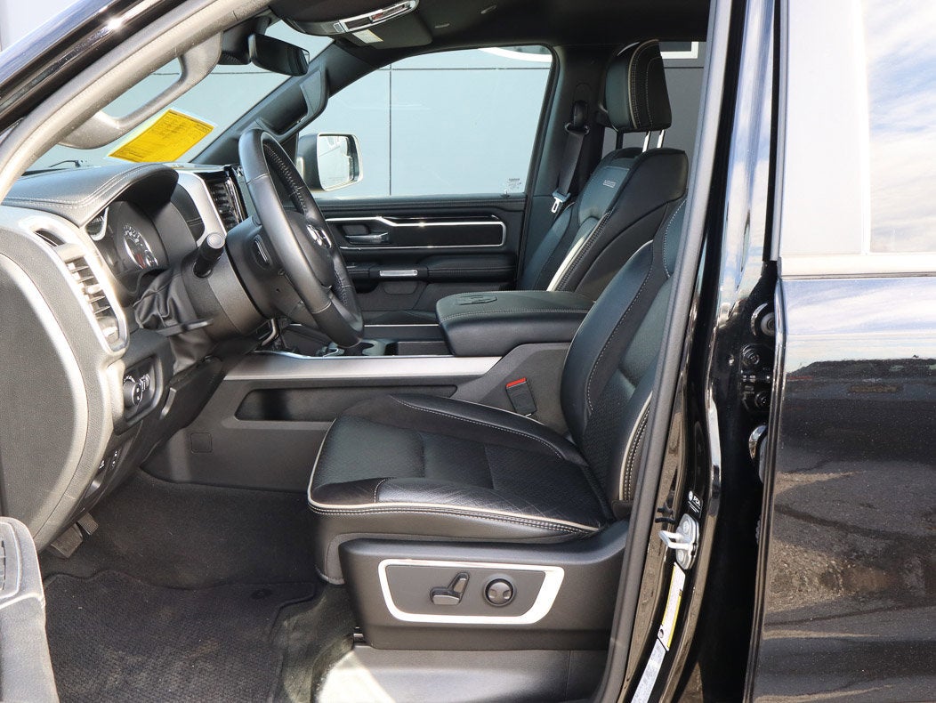 2022 RAM 1500 Laramie 4x4 Crew Cab 6'4 Box