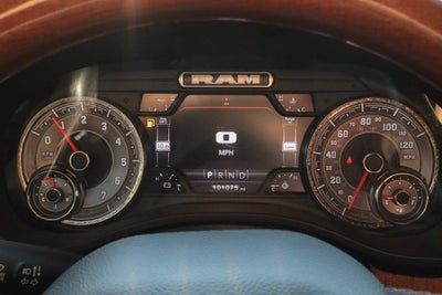 2022 RAM 1500 Longhorn 4x4 Crew Cab 6'4 Box