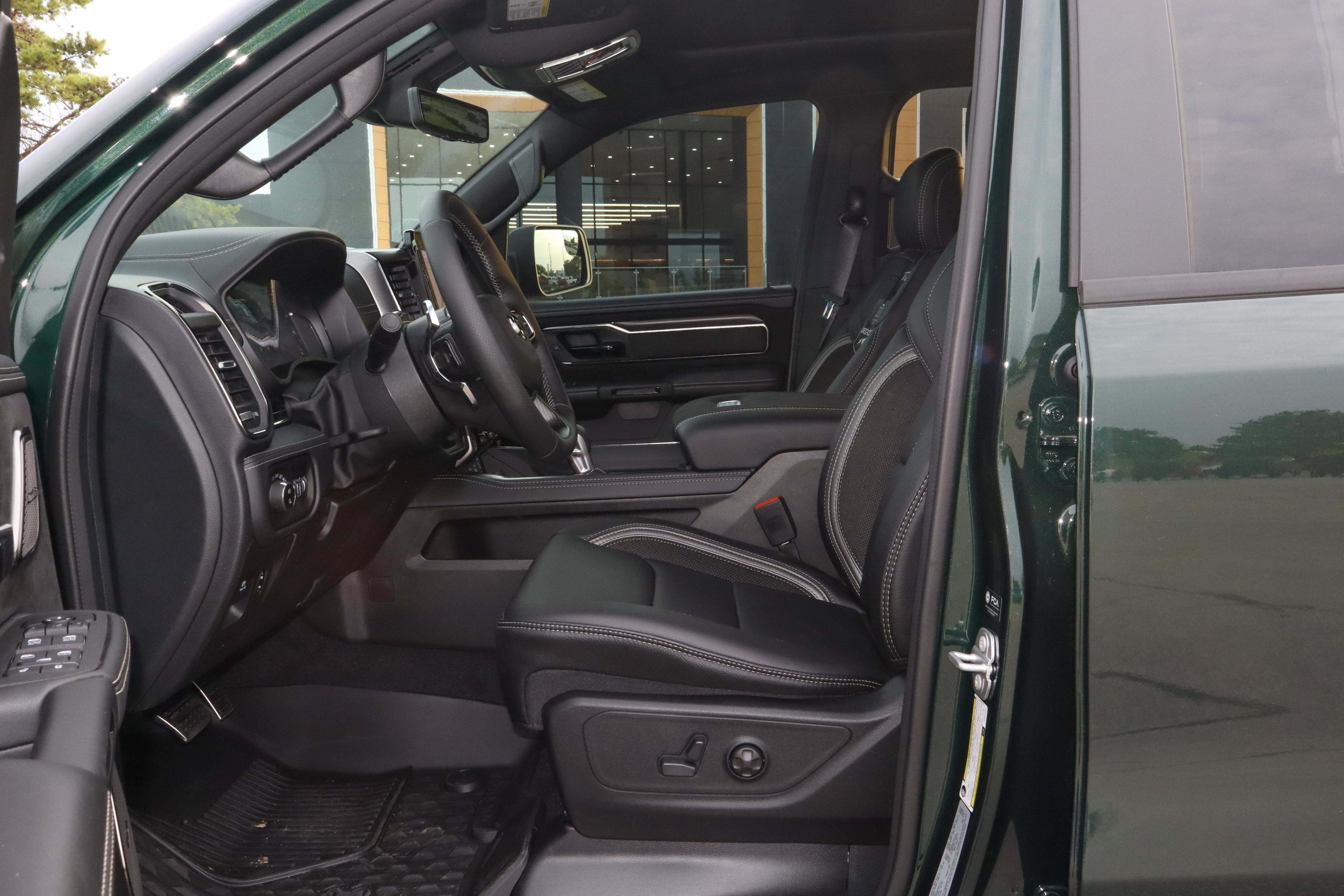 2026 RAM 1500 RHO 4x4 Crew Cab 5'7 Box