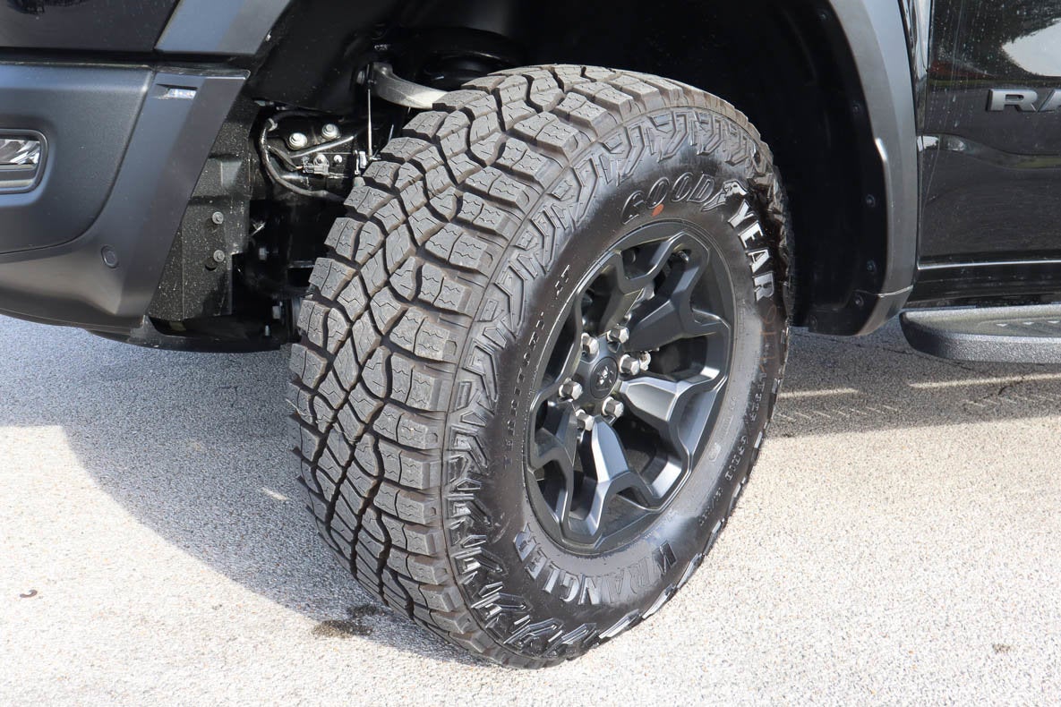 2026 RAM 1500 RHO 4x4 Crew Cab 5'7 Box