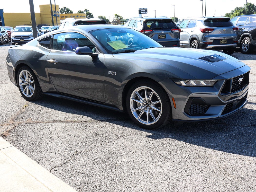 2025 Ford Mustang GT Premium Fastback