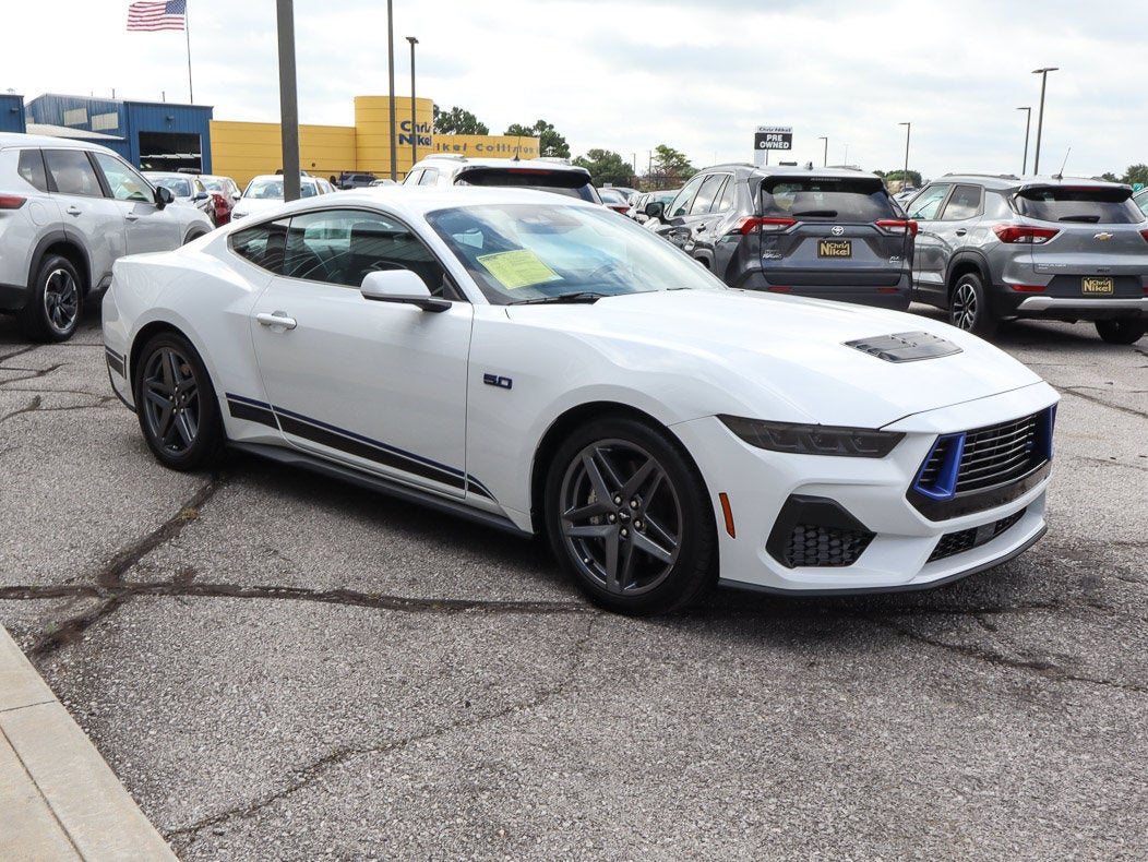 2024 Ford Mustang GT Premium Fastback