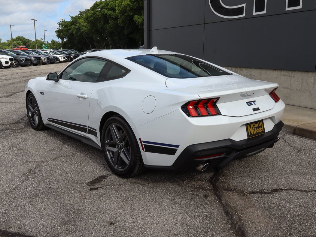2024 Ford Mustang GT Premium Fastback