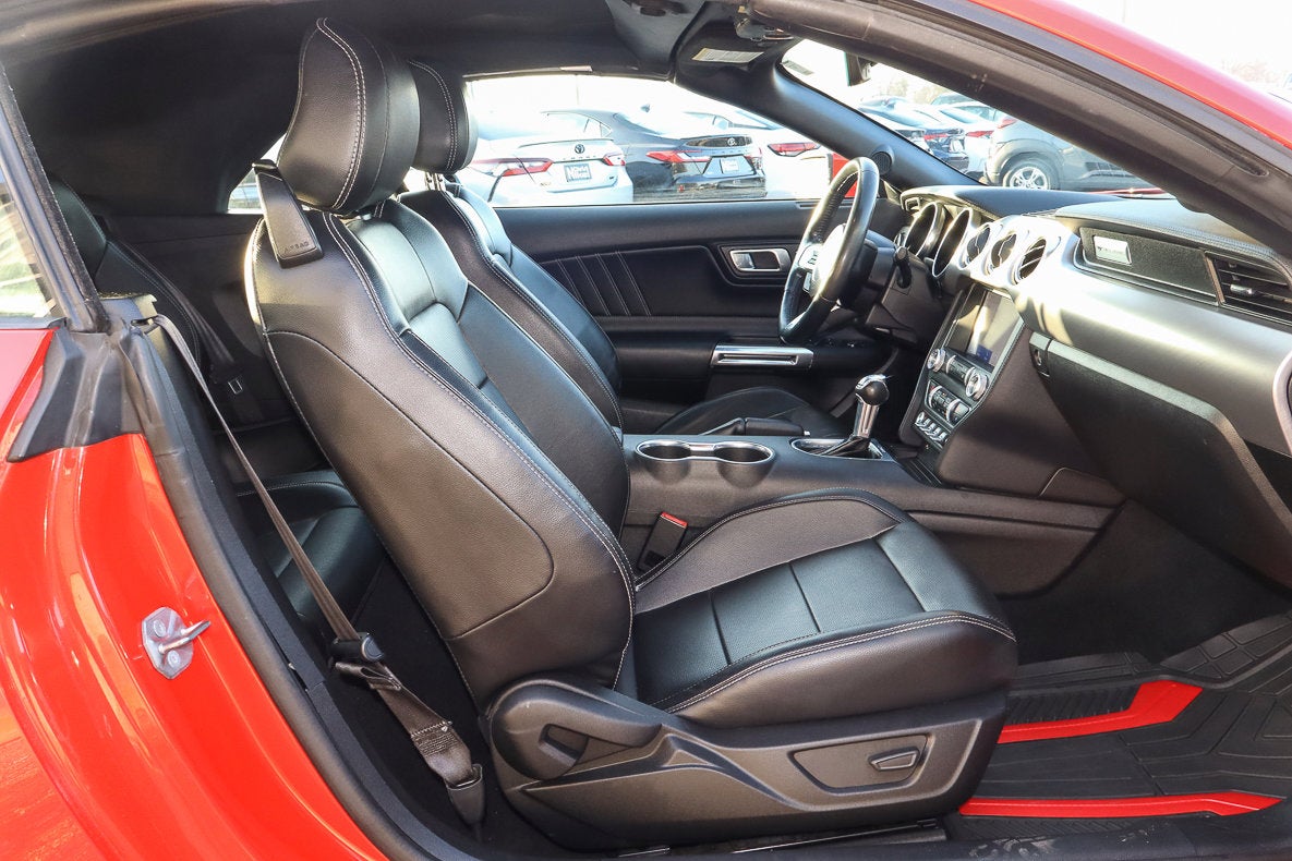 2022 Ford Mustang EcoBoost Premium