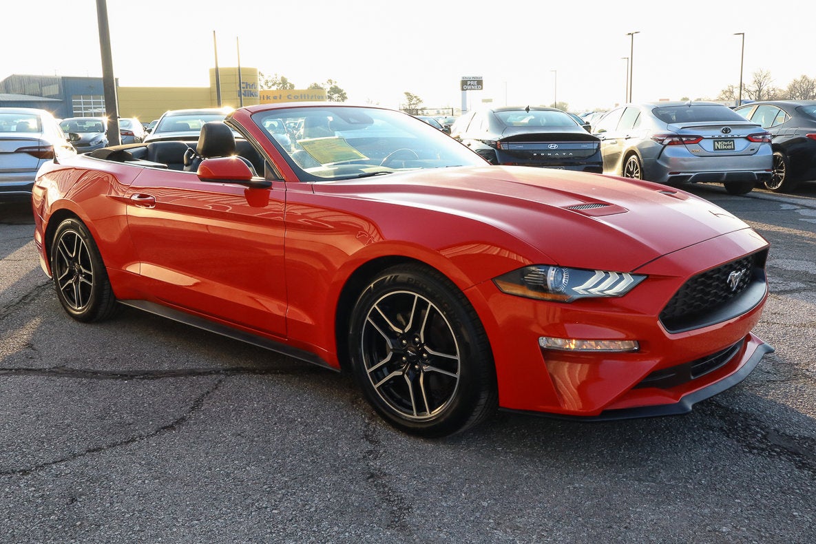 2022 Ford Mustang EcoBoost Premium