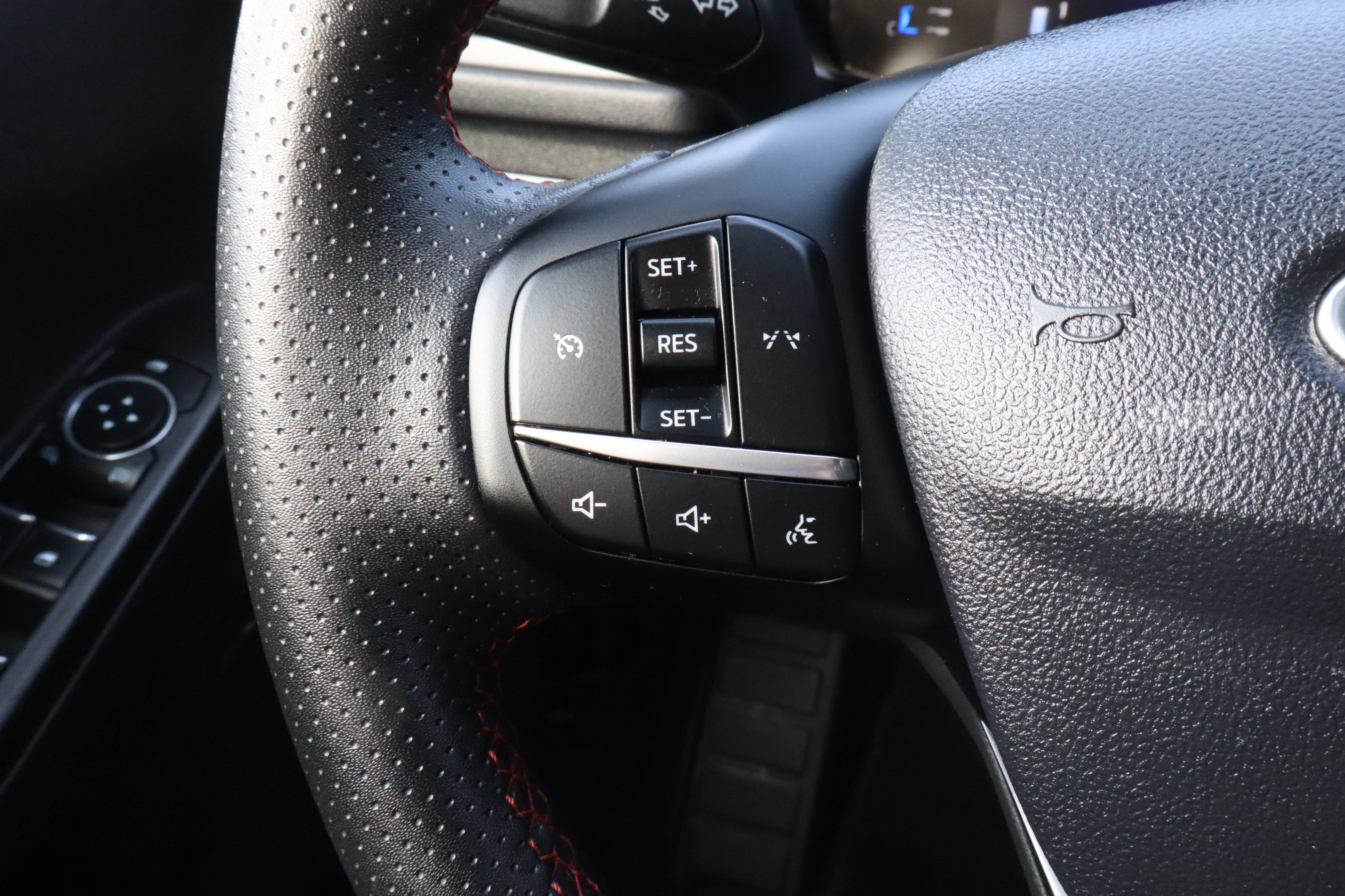 2024 Ford Escape ST-Line FWD