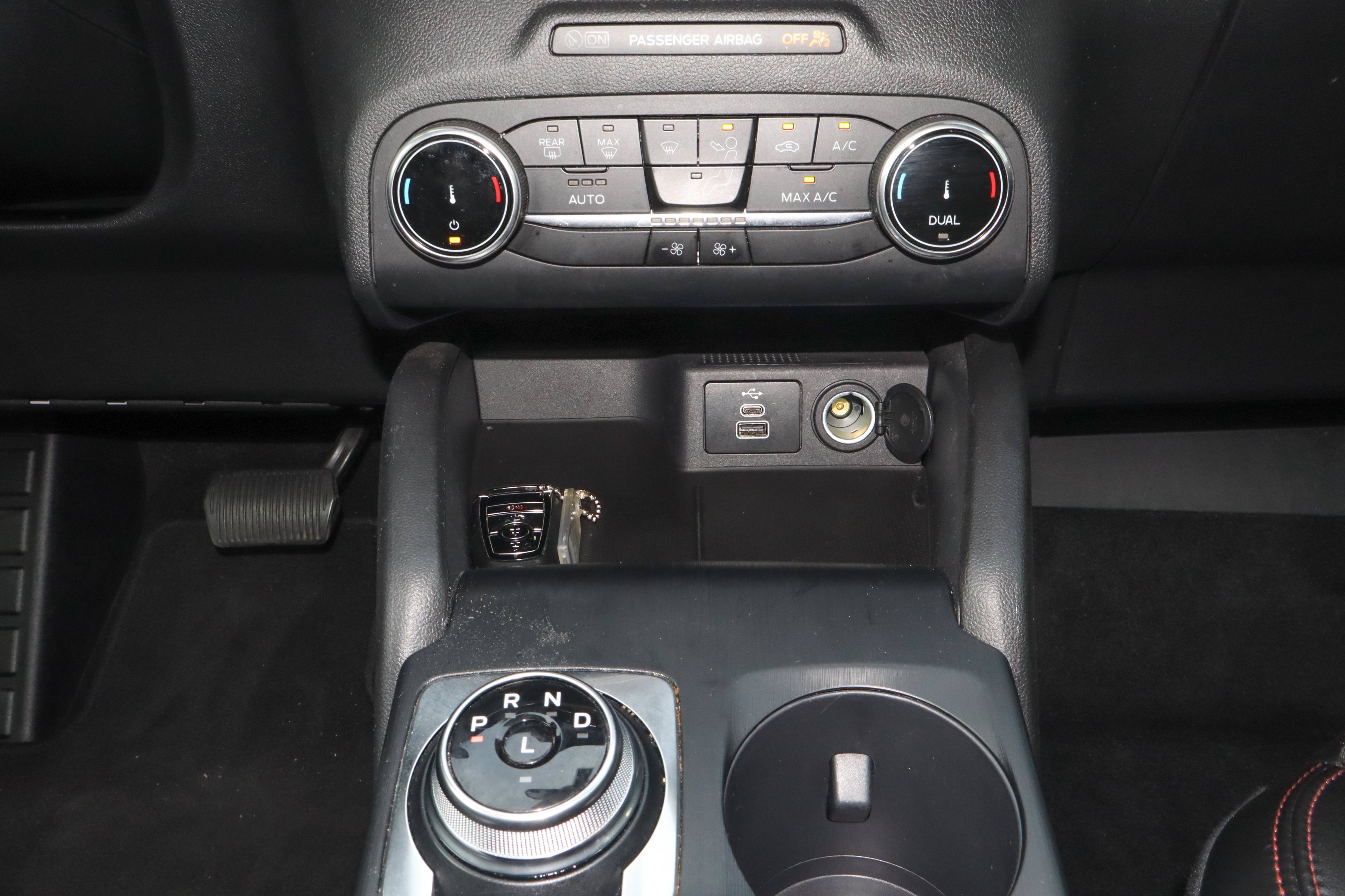 2025 Ford Escape ST-Line FWD