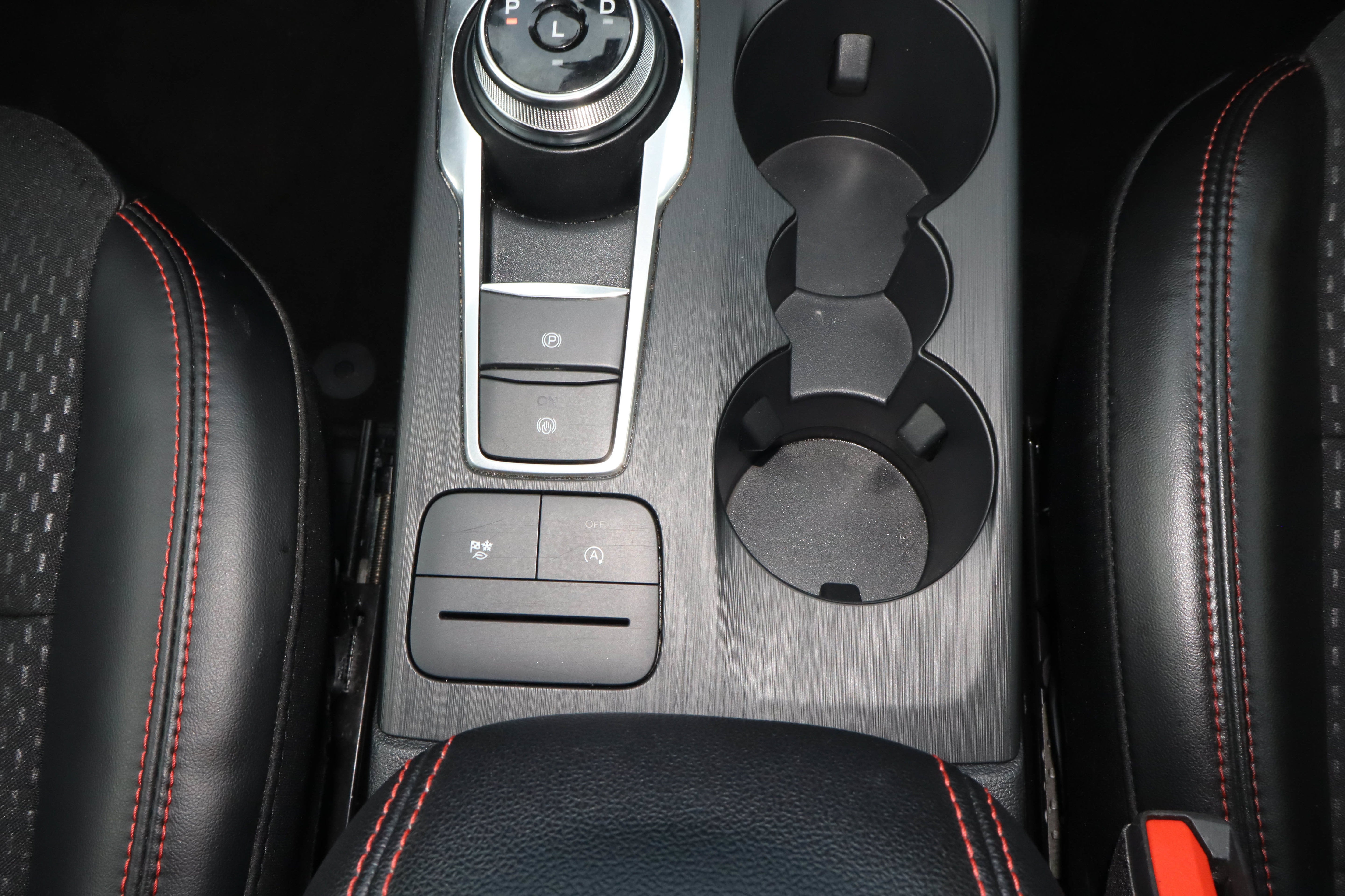 2025 Ford Escape ST-Line FWD