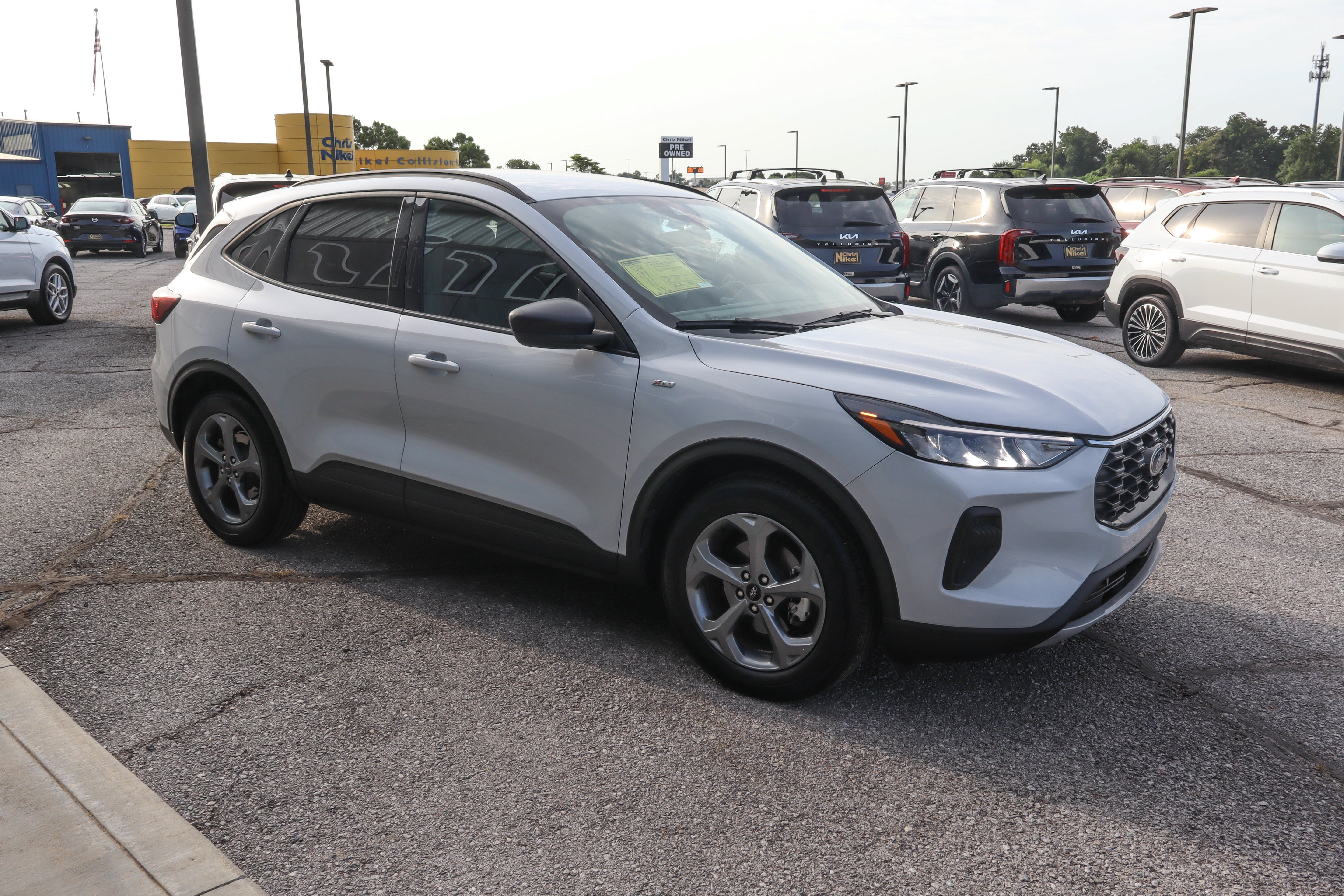 2025 Ford Escape ST-Line FWD