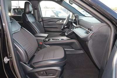 2025 Ford Explorer ST-Line 4WD
