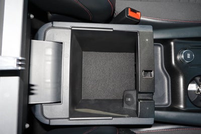 2025 Ford Explorer ST-Line 4WD