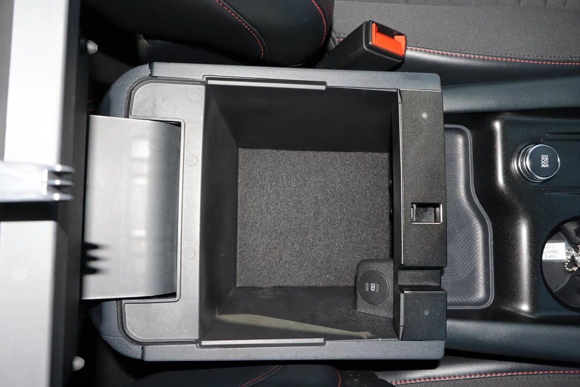 2025 Ford Explorer ST-Line 4WD