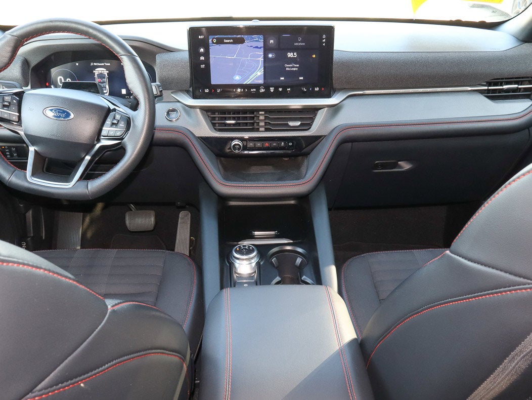 2025 Ford Explorer ST-Line 4WD