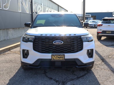 2025 Ford Explorer ST-Line 4WD