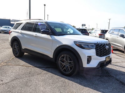 2025 Ford Explorer ST-Line 4WD