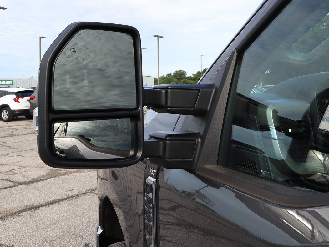 2024 Ford Super Duty F-250 SRW XLT 4WD Crew Cab 6.75' Box