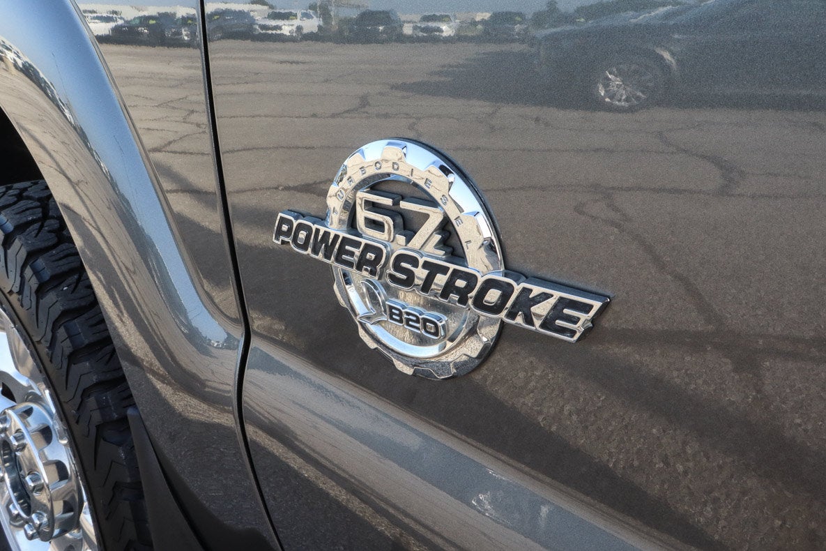 2011 Ford Super Duty F-250 SRW 4WD Crew Cab 156 Lariat