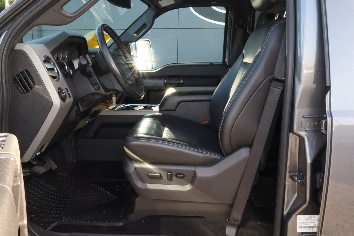 2011 Ford Super Duty F-250 SRW 4WD Crew Cab 156 Lariat
