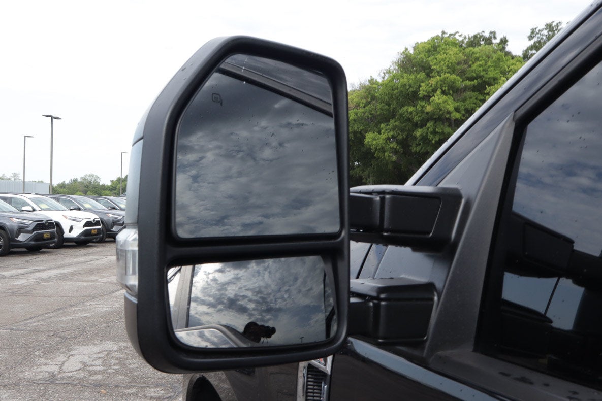 2020 Ford Super Duty F-350 DRW Limited 4WD Crew Cab 8' Box