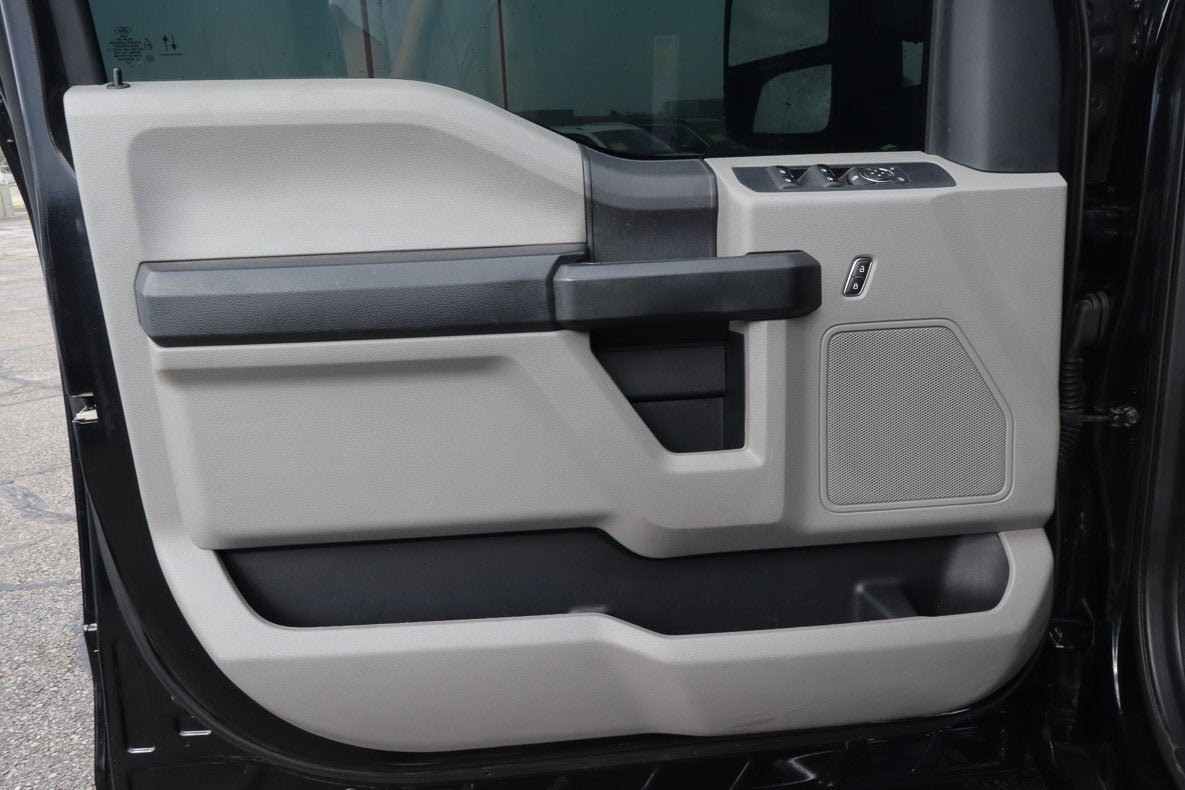 2020 Ford Super Duty F-350 DRW Limited 4WD Crew Cab 8' Box