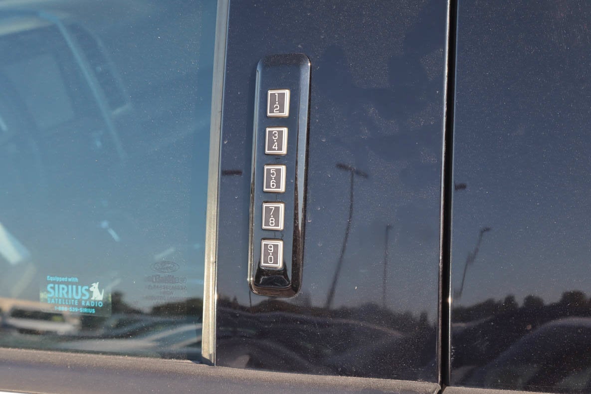 2016 Ford F-150 4WD SuperCrew 145 Lariat