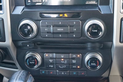 2016 Ford F-150 4WD SuperCrew 145 Lariat