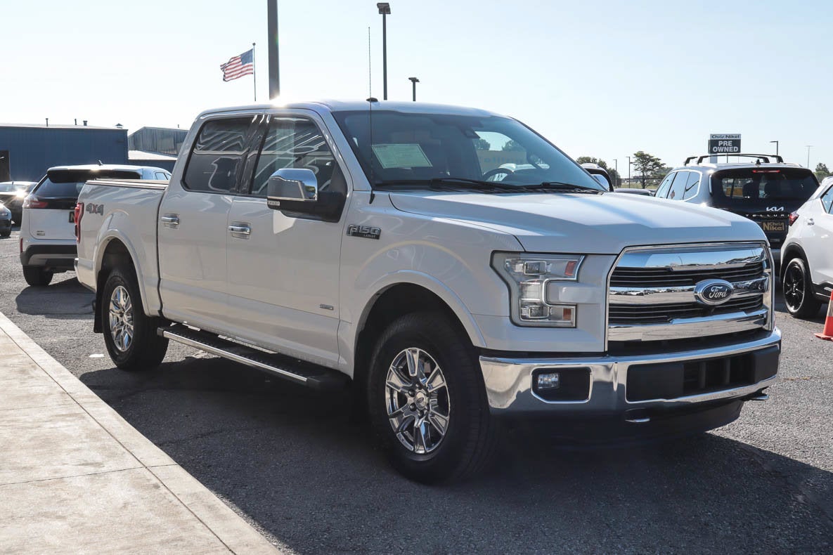 2016 Ford F-150 4WD SuperCrew 145 Lariat