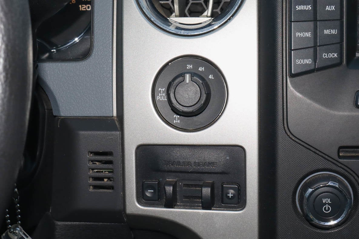 2013 Ford F-150 4WD SuperCrew 145 XLT